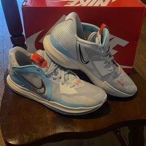Brand new pair of size 13 Nike Kyrie’s